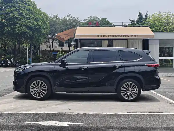 Toyota Highlander 2024