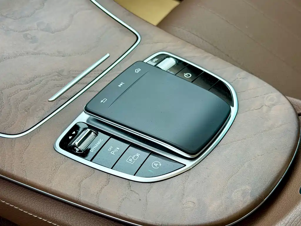 Mercedes-Benz E-Class 2020 — фото 13