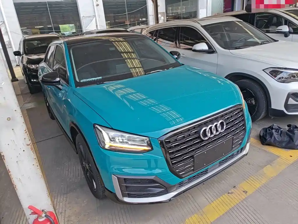 Audi Q2L 2020