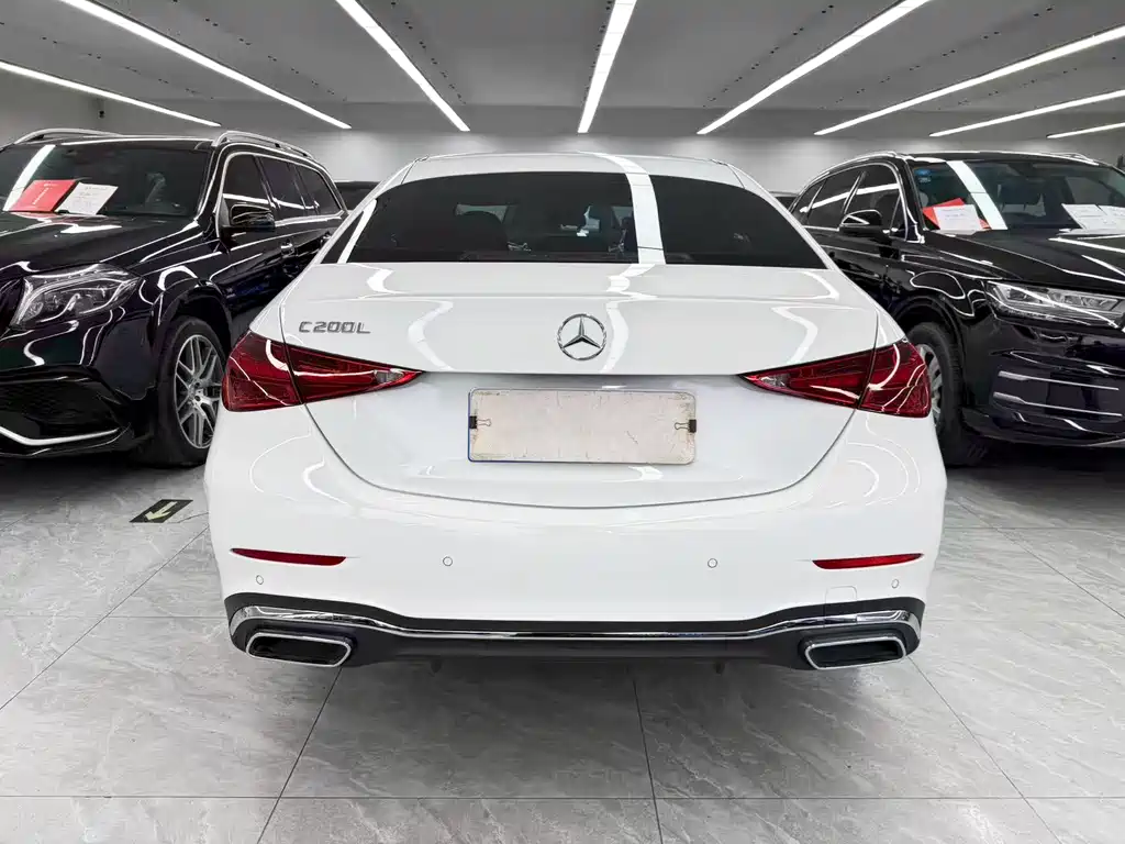 Mercedes-Benz C-Class 2024