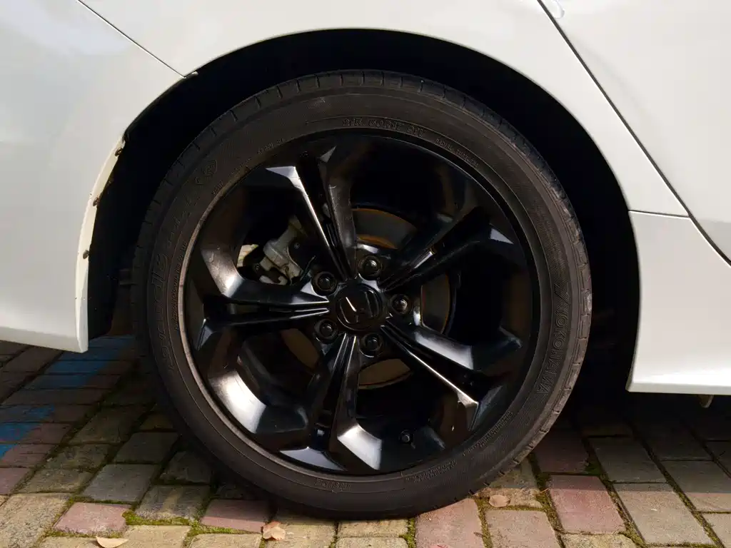 Honda Civic 2023 — фото 10
