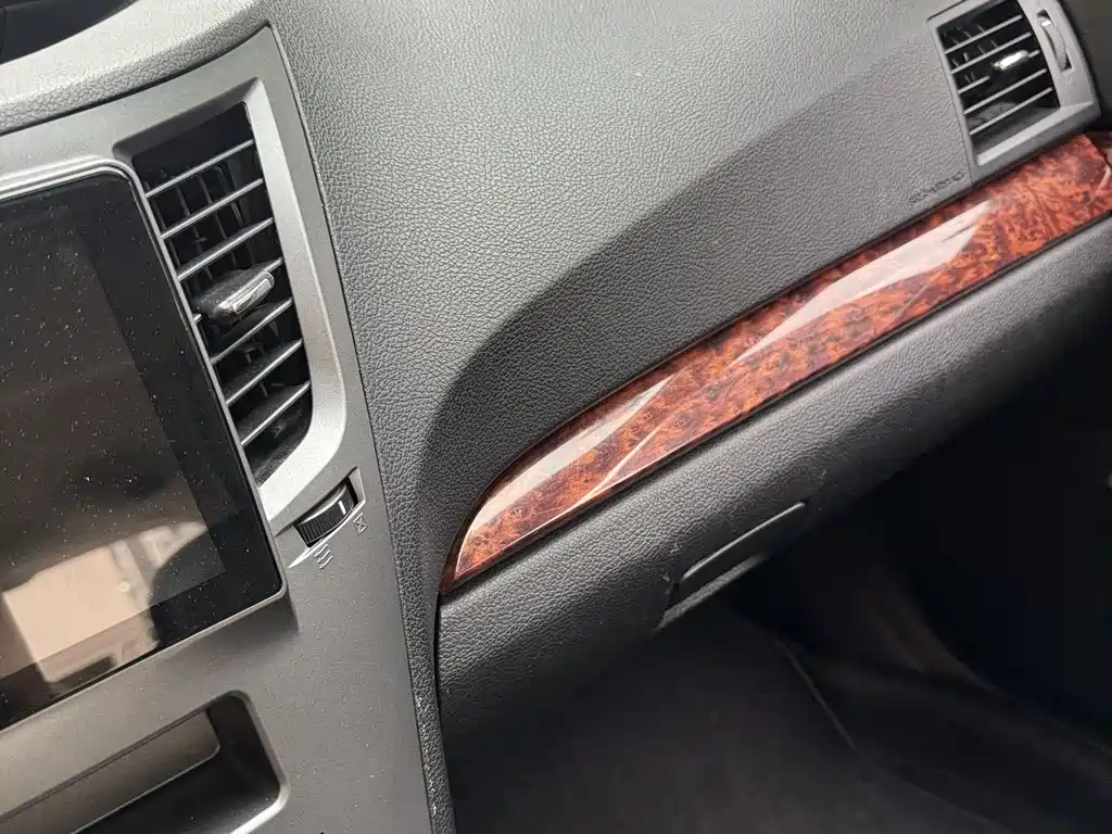 Subaru Outback 2011 — фото 22
