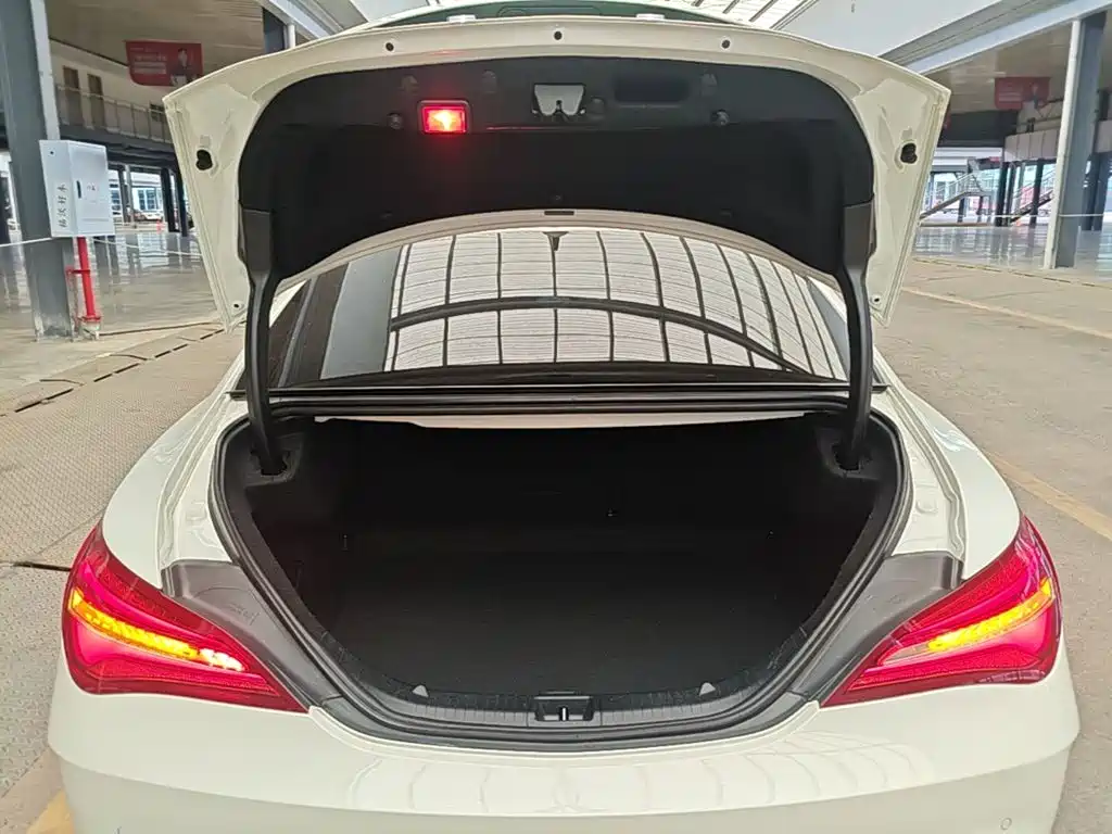 Mercedes-Benz CLA 2018 — фото 19