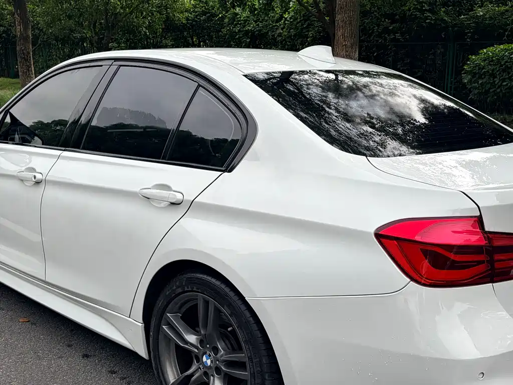 BMW 3 Series 2019