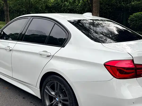 BMW 3 Series 2019