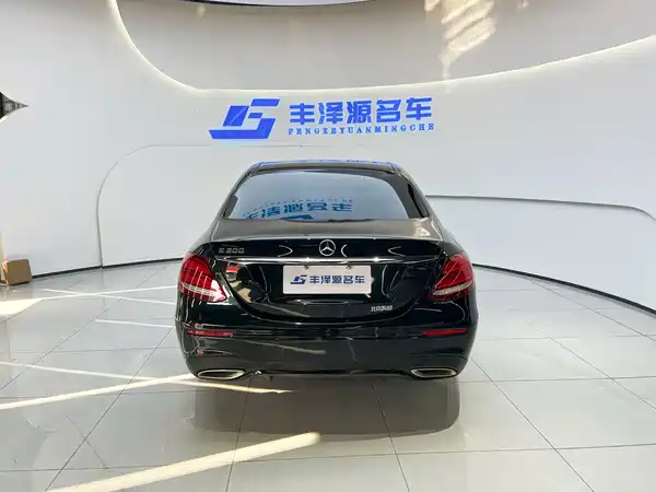 Mercedes-Benz E-Class 2017