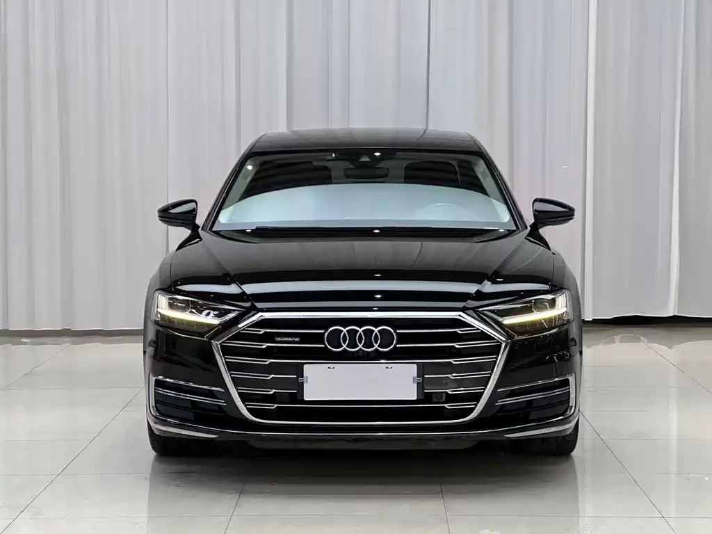 Audi A8 2019 — фото 2