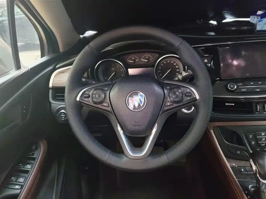 Buick Envision Plus 2017 — фото 15