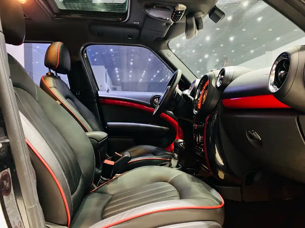 MINI JCW Countryman 2014 — фото 11