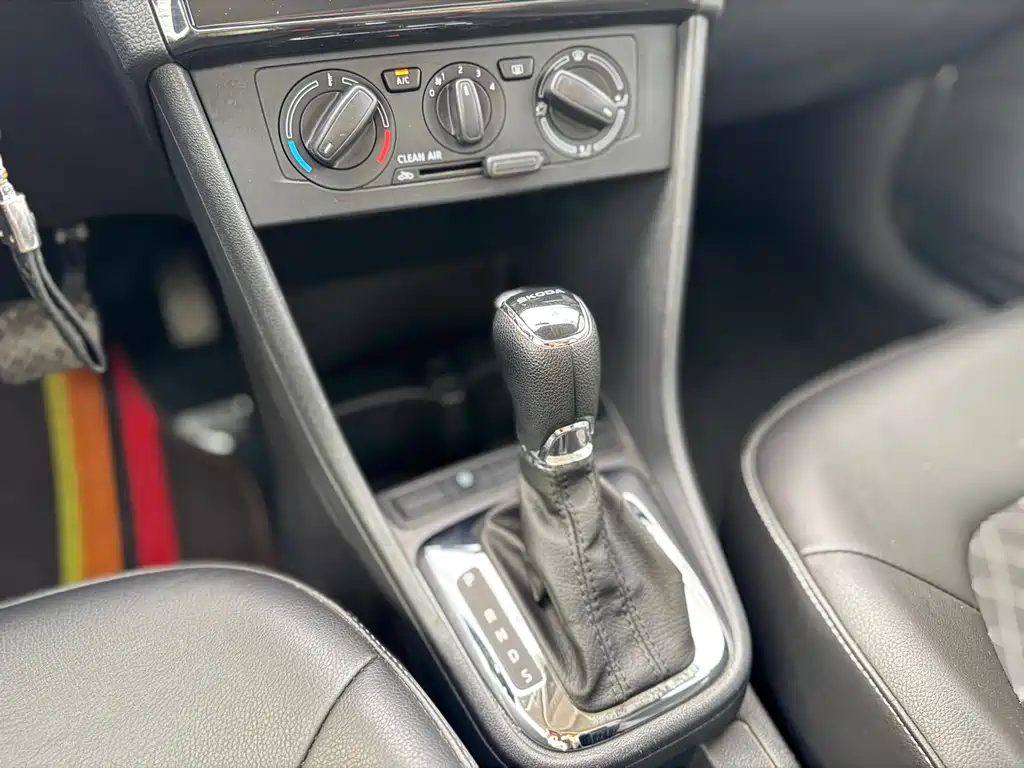 Skoda Rapid 2019 — фото 22