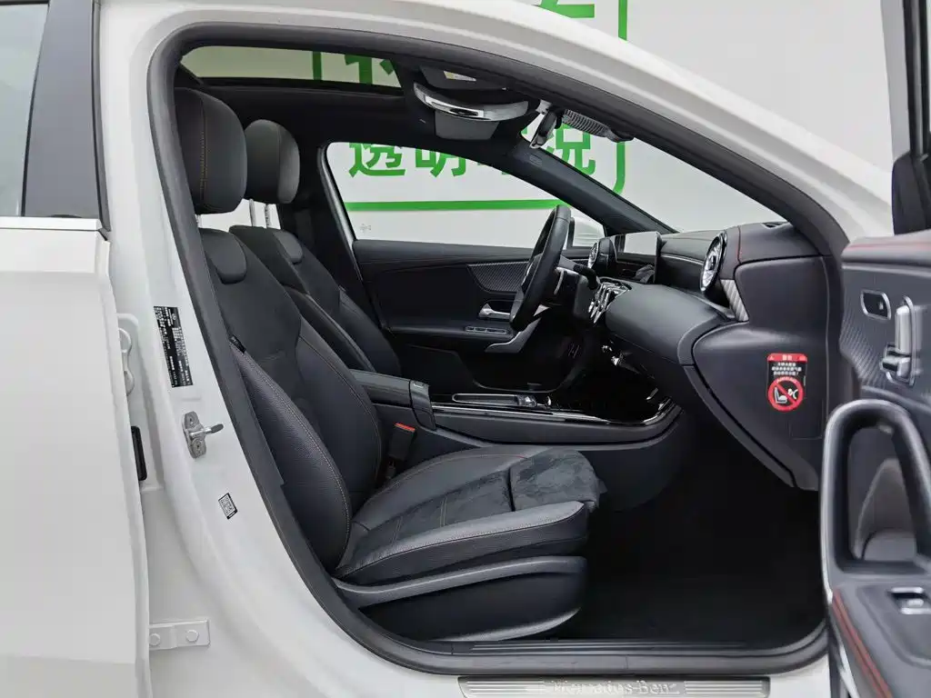 Mercedes-Benz A-Class 2025 — фото 23
