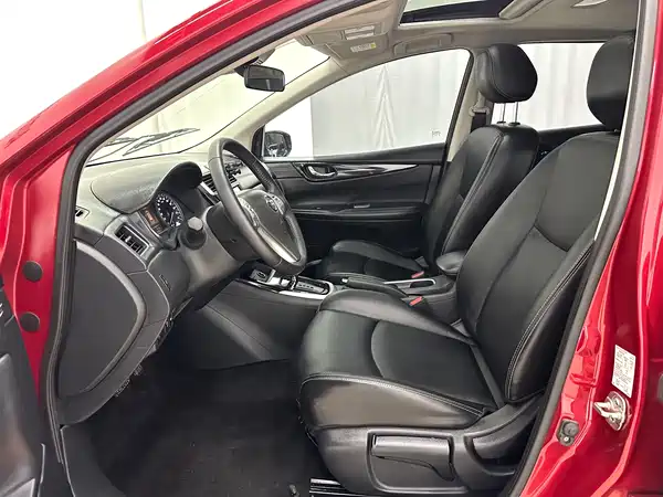 Nissan Tiida 2023
