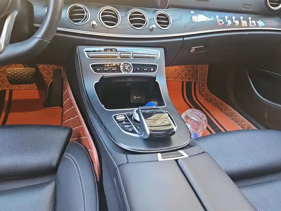 Mercedes-Benz E-Class 2018 — фото 16