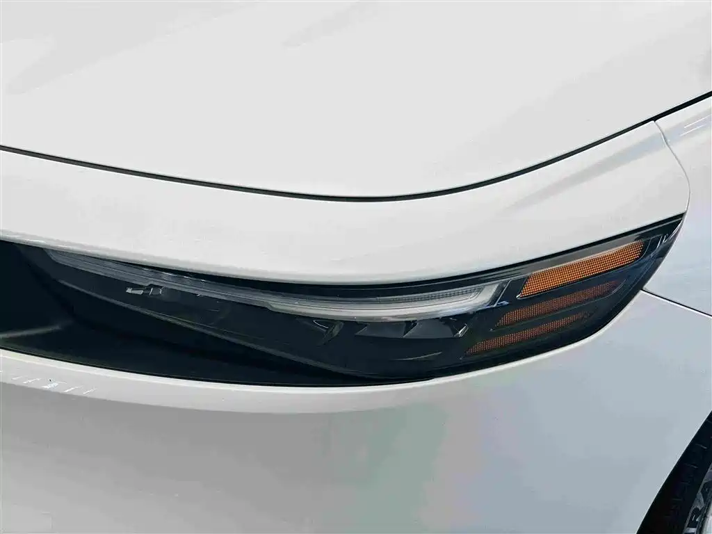 Honda Accord 2023 — фото 11