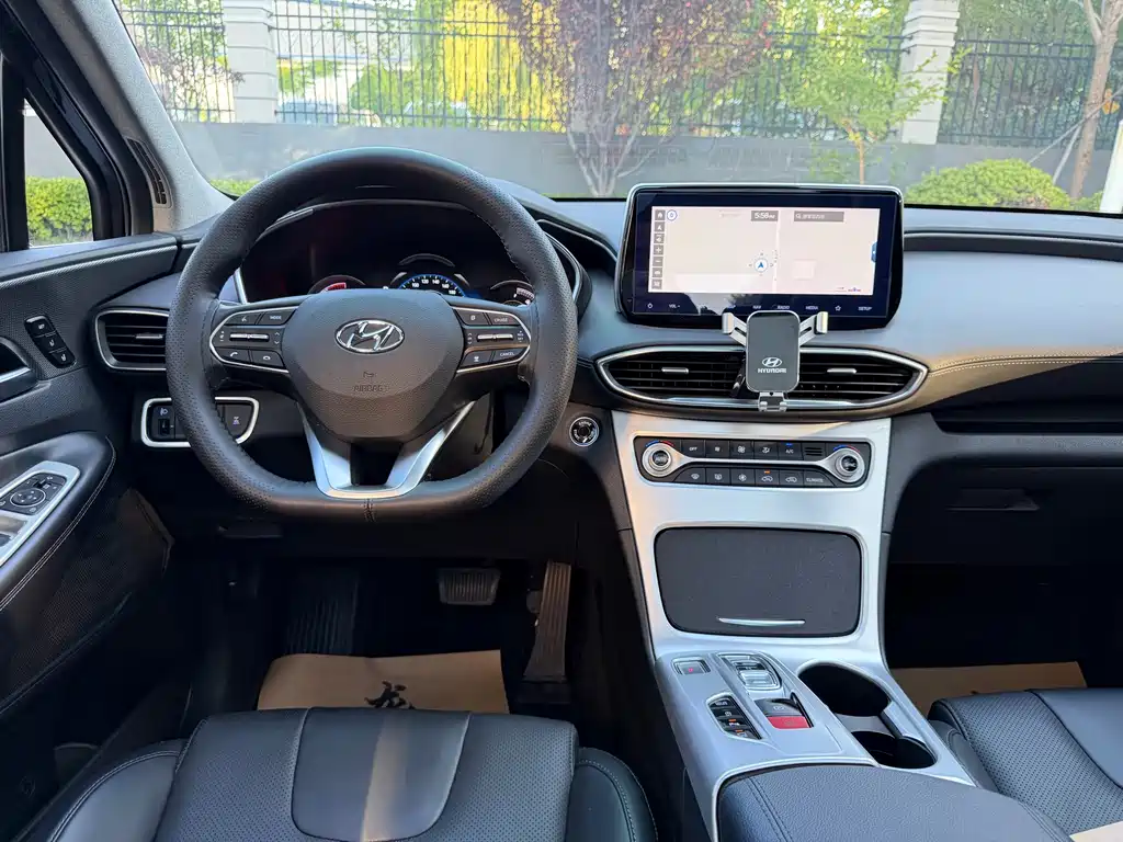 Hyundai Santa Fe 2022