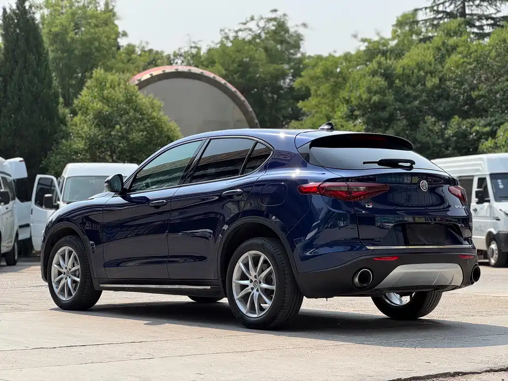 Alfa Romeo Stelvio 2019