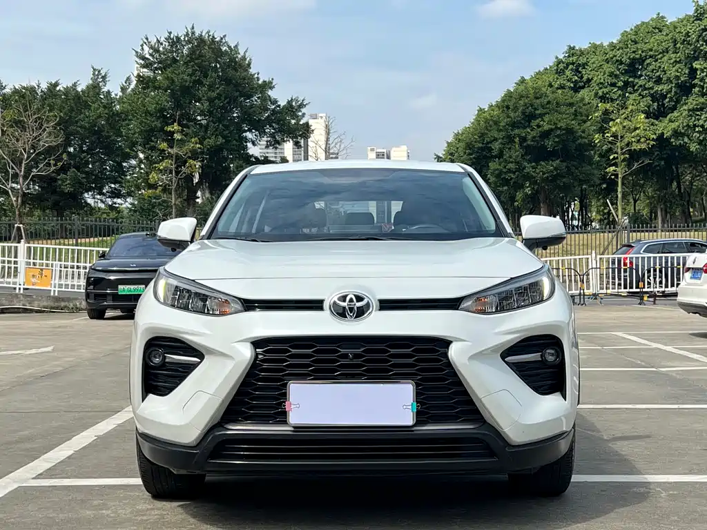 Toyota Wildlander 2022 — фото 2
