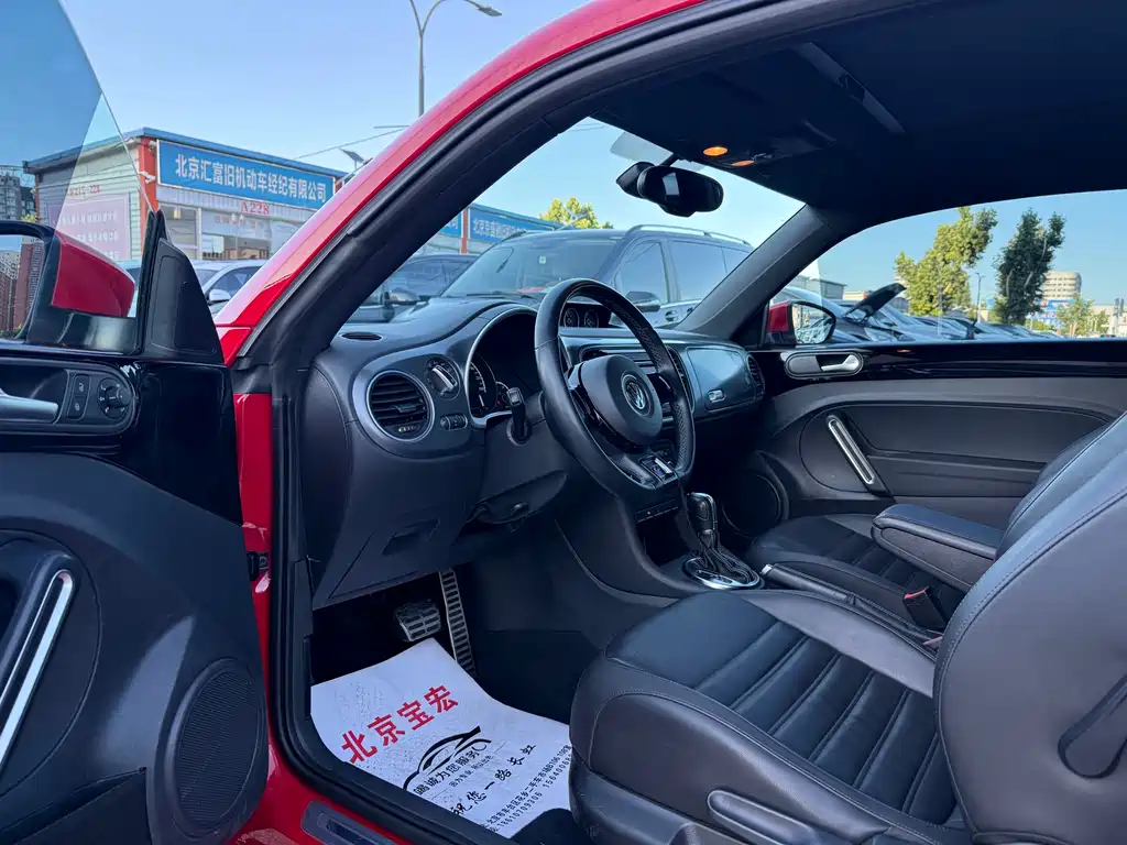 Volkswagen Beetle 2014