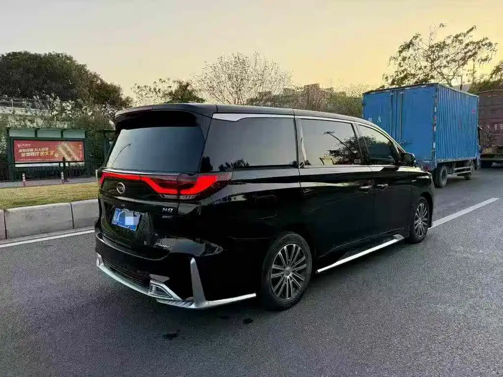 GAC Motor Trumpchi M8 2022 — фото 3