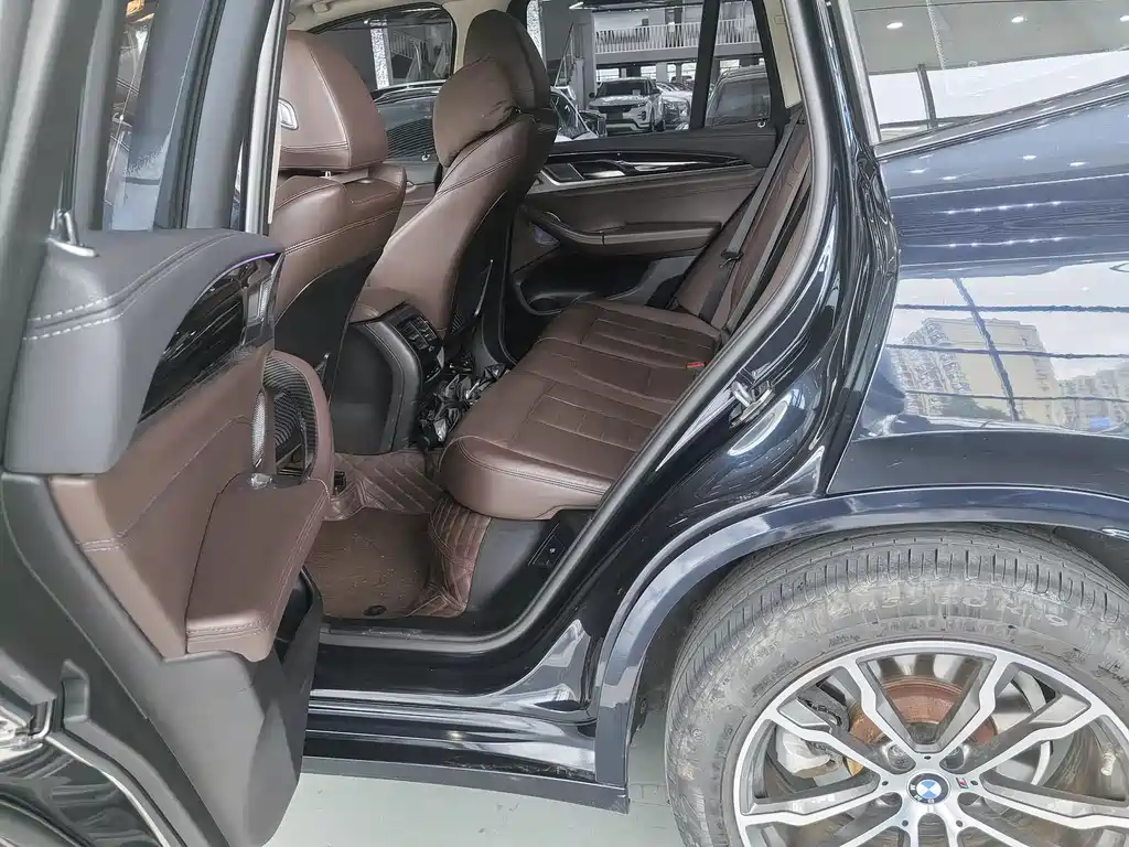 BMW X3 2019 — фото 11