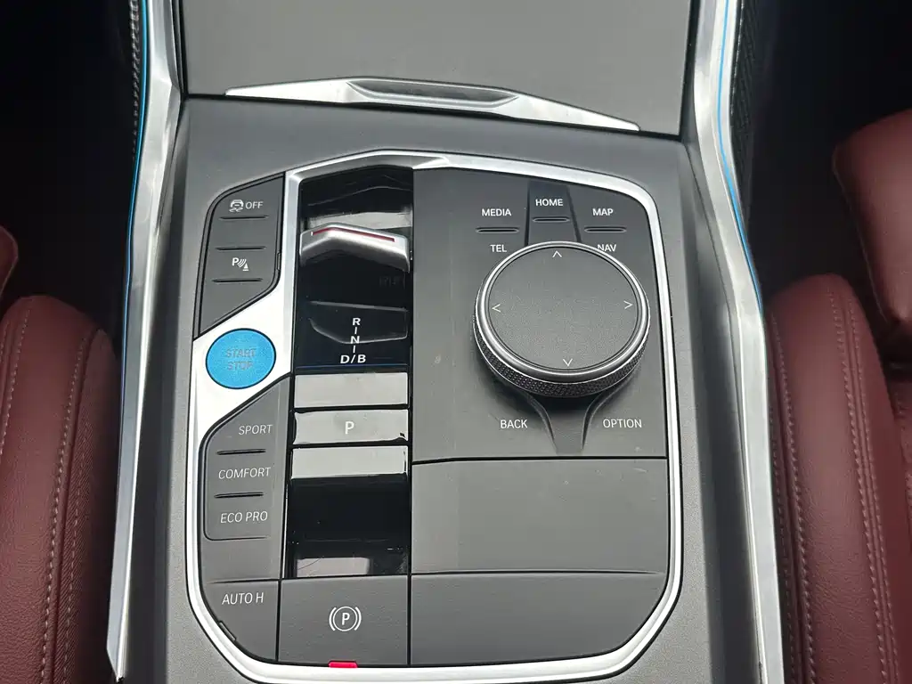 BMW i3 2025 — фото 9