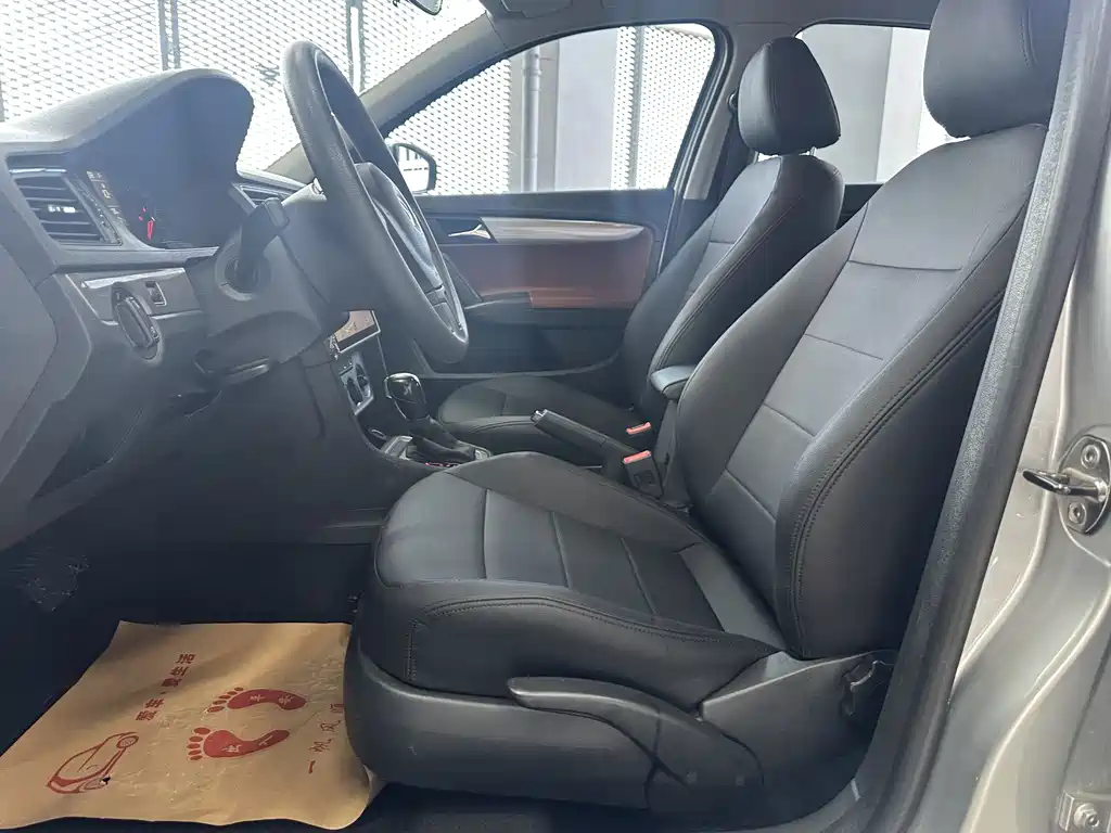 Volkswagen Lavida 2014