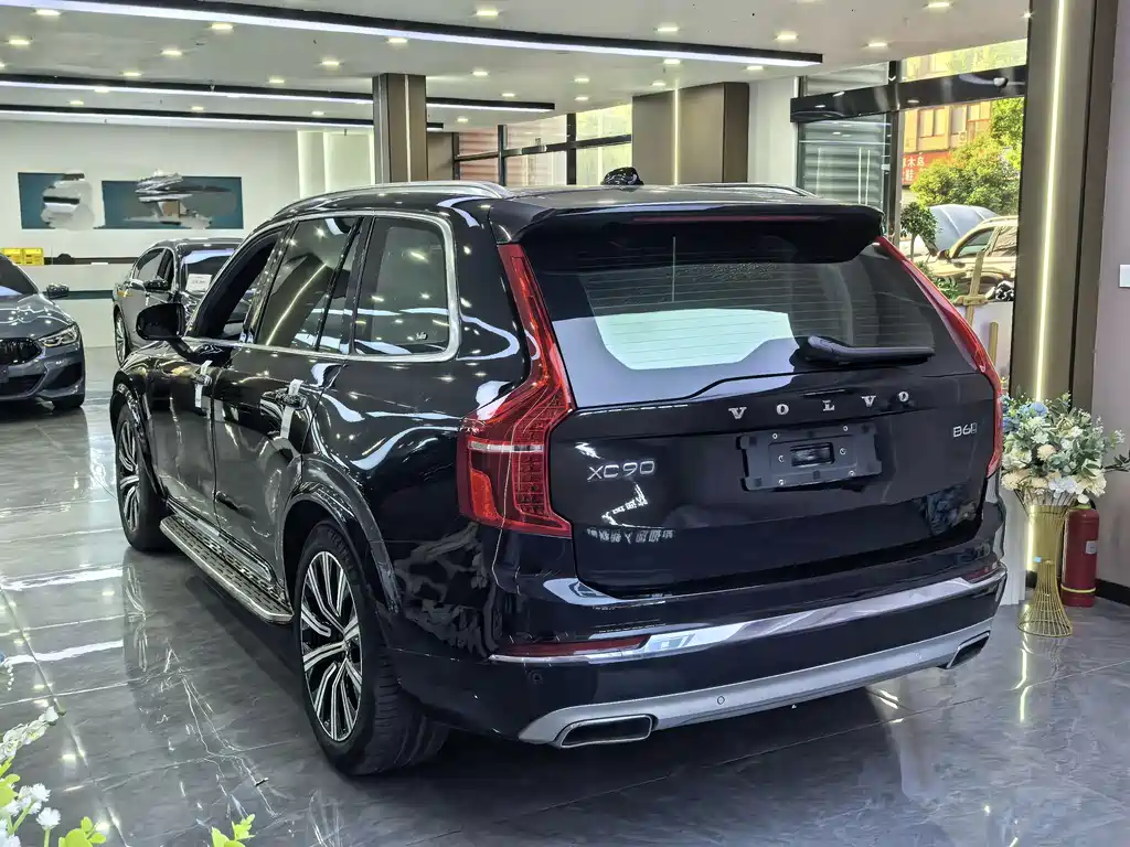 Volvo XC90 2021 — фото 12