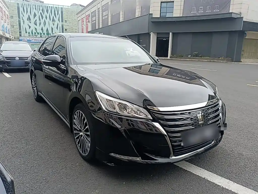 Toyota Crown 2019 — фото 4