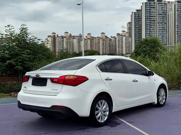 Kia K3 2015