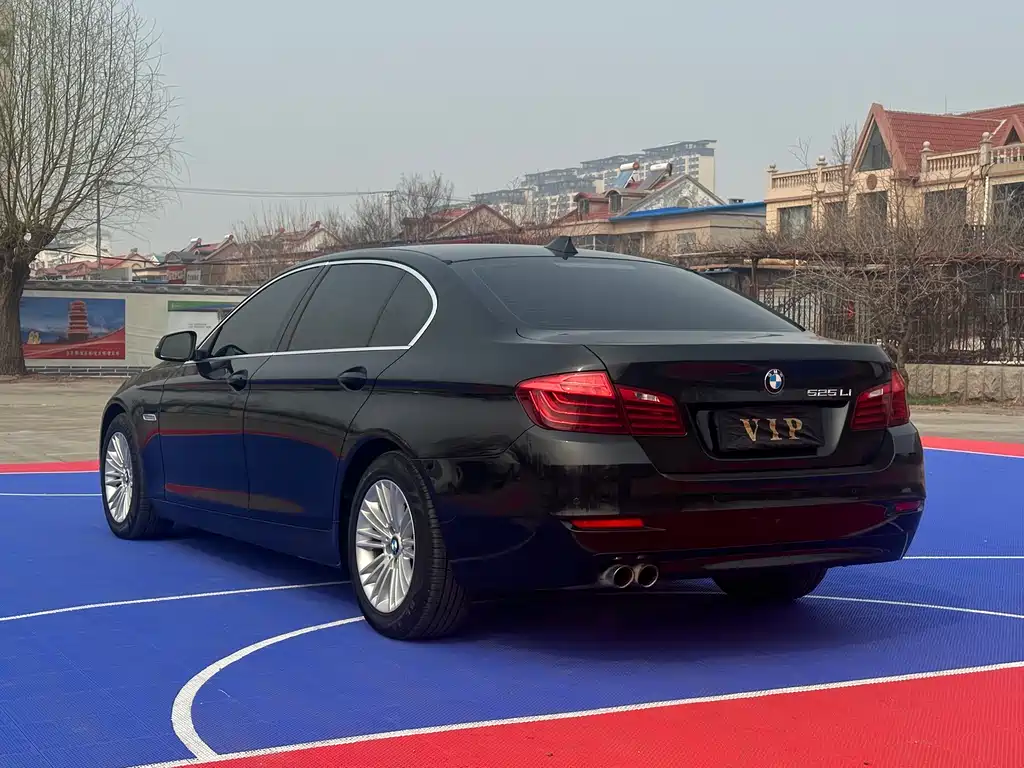 BMW 5 Series 2015 — фото 4