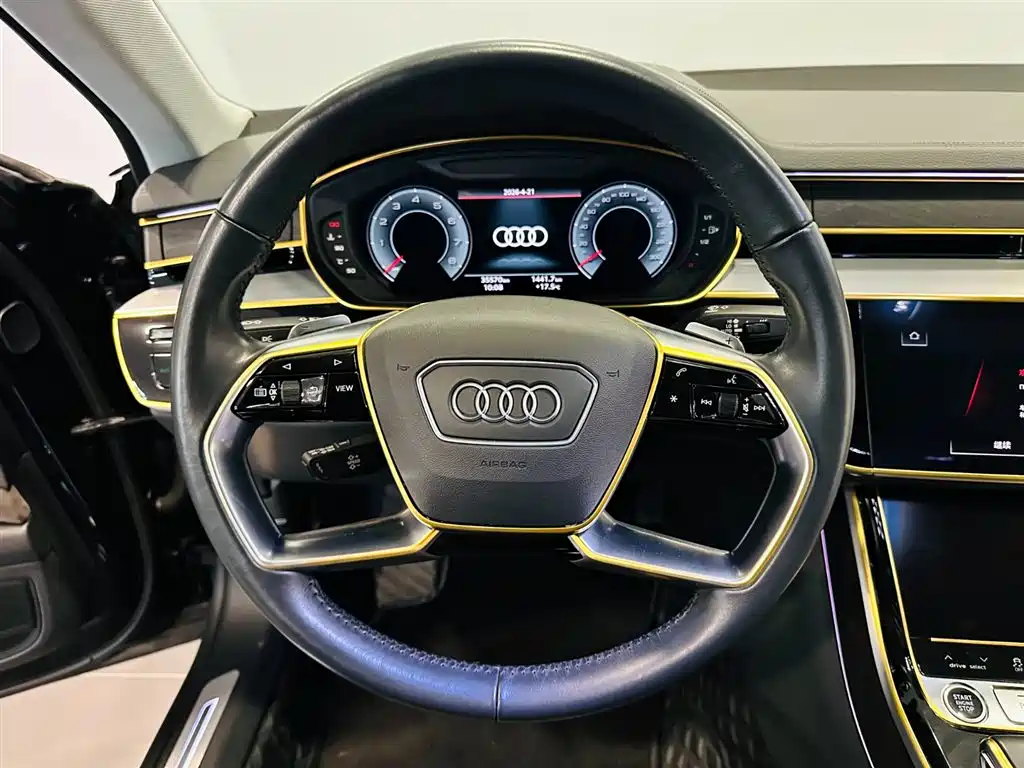 Audi A8 2021 — фото 9