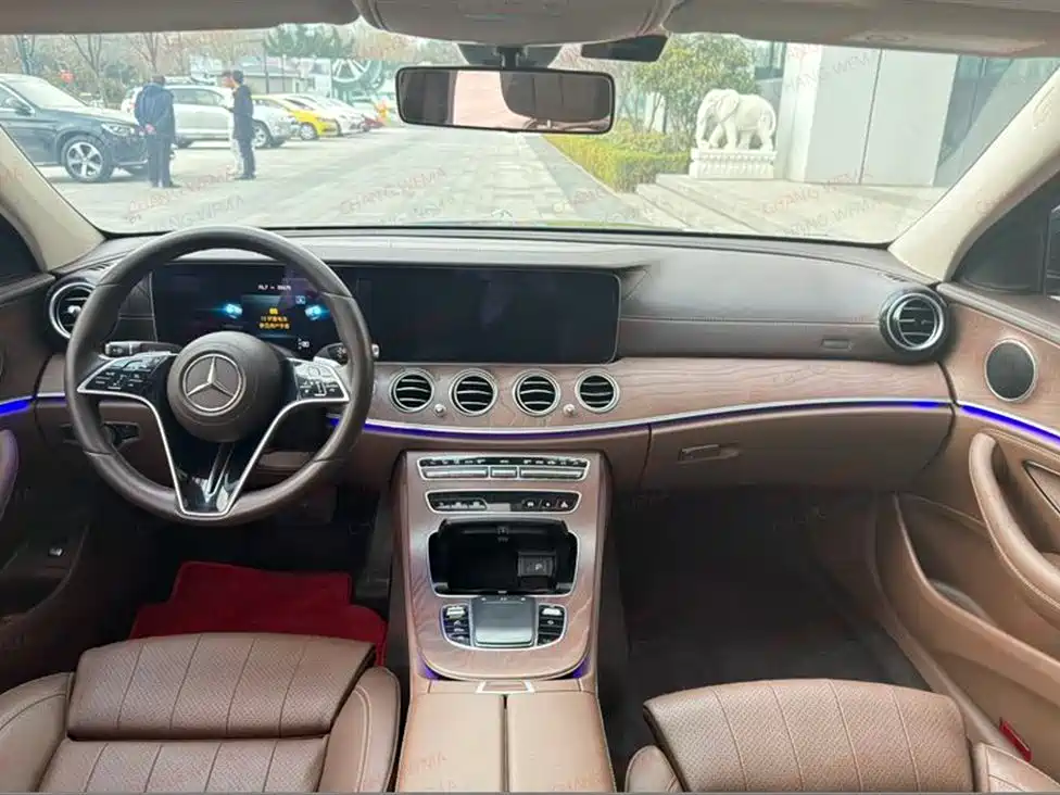 Mercedes-Benz E-Class 2023 — фото 8