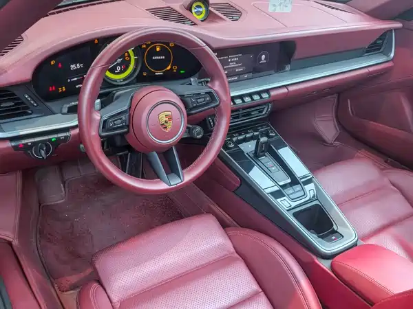Porsche 911 2023