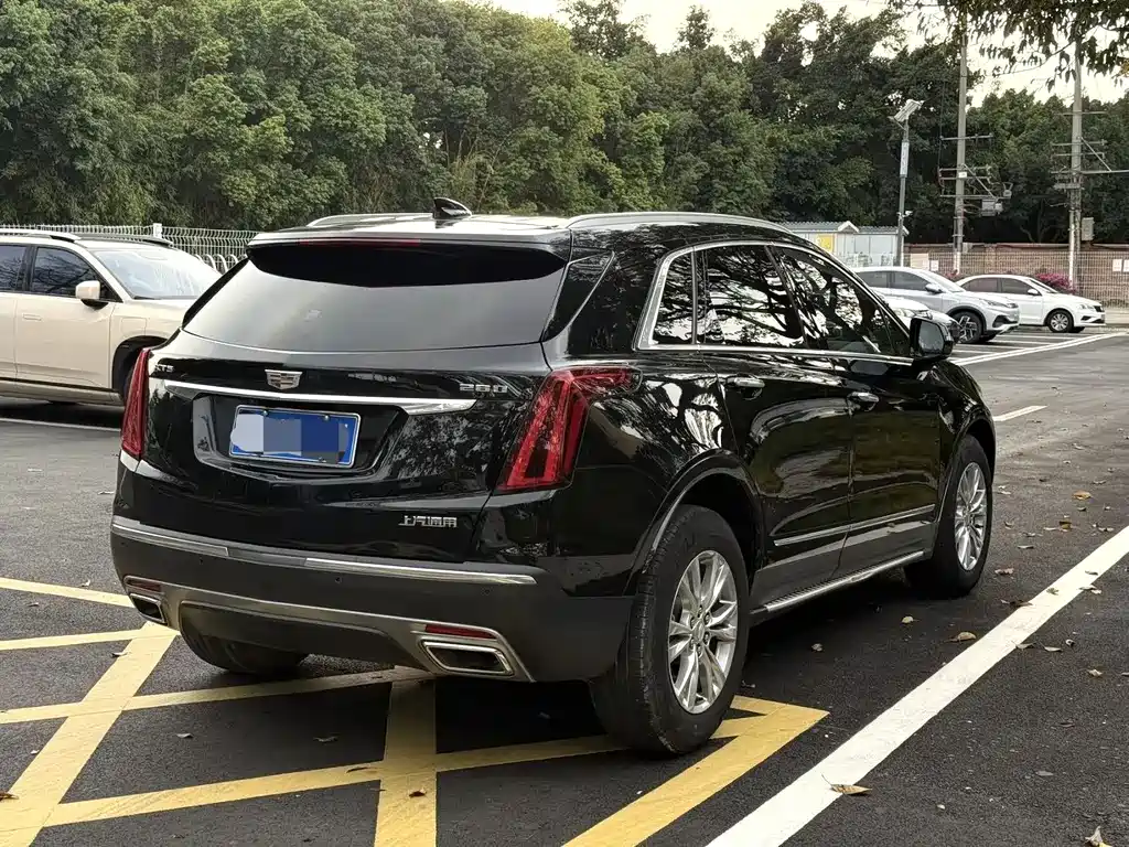 Cadillac XT5 2020 — фото 9