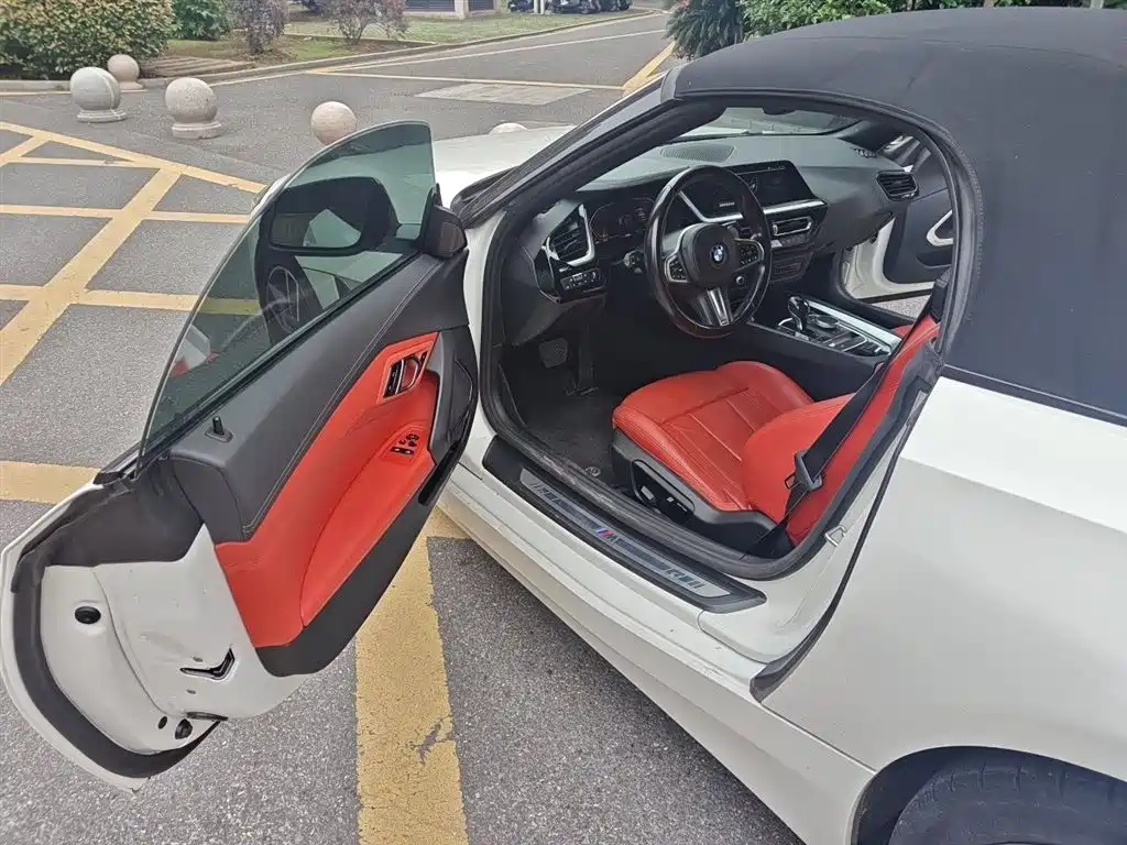 BMW Z4 2021 — фото 17