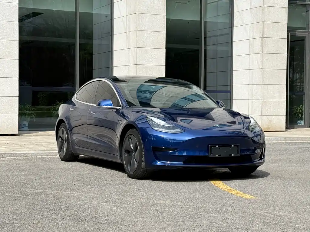 Tesla Model 3 2020 — фото 3