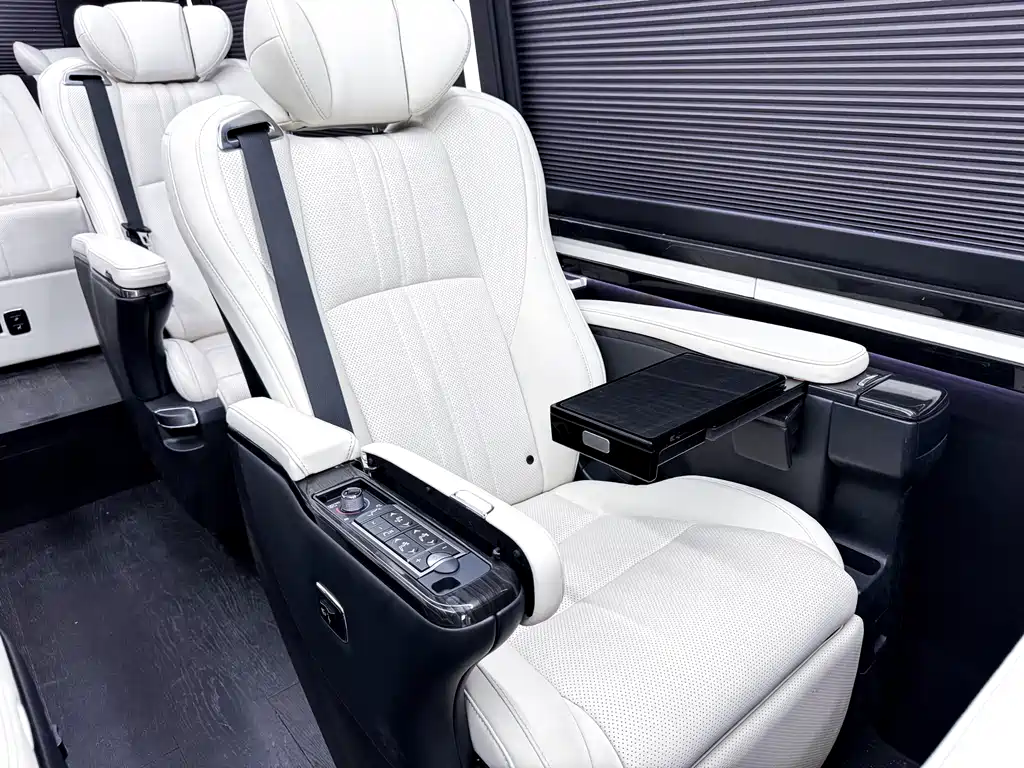 Toyota Coaster 2022 — фото 22