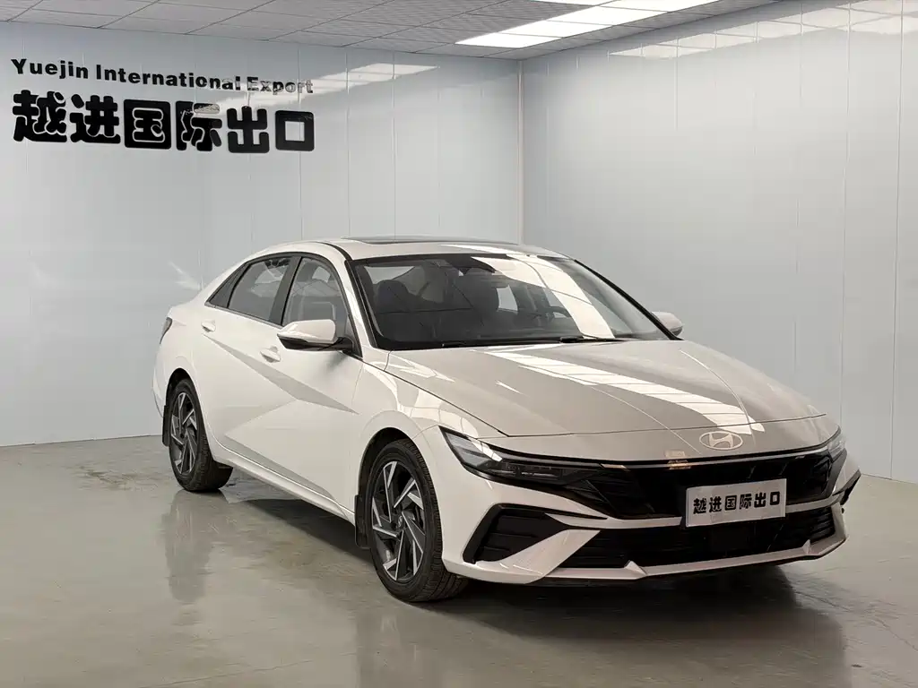 Hyundai Elantra 2023