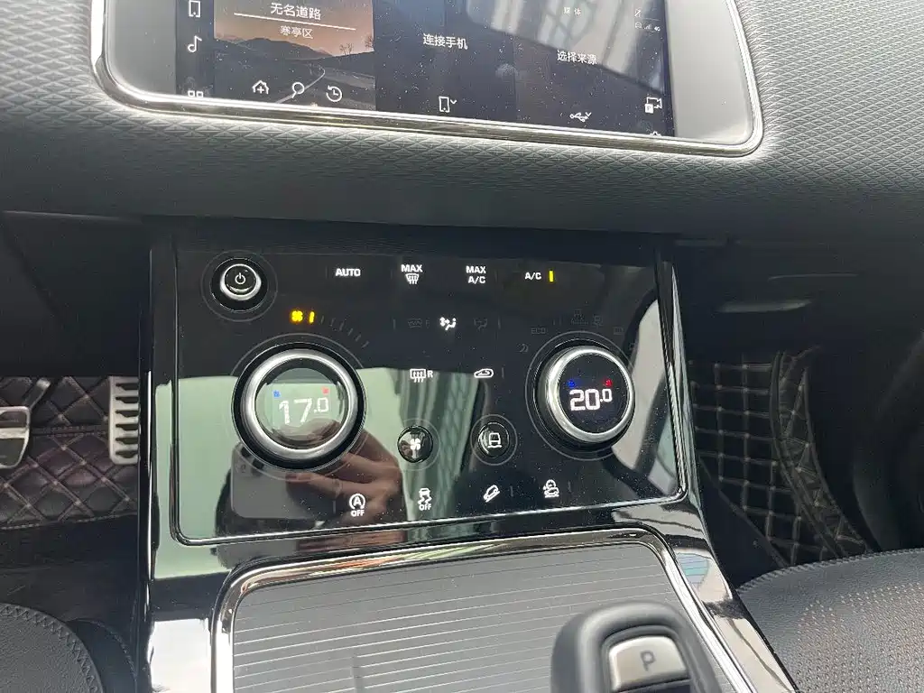 Land Rover Evoque 2024 — фото 17