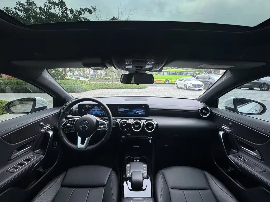 Mercedes-Benz A-Class 2020 — фото 8