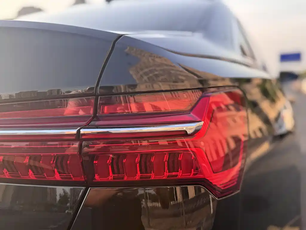 Audi A6L 2022 — фото 20
