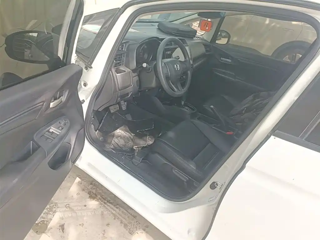 Honda Fit 2018 — фото 16