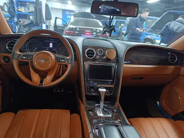 Bentley Flying Spur 2014