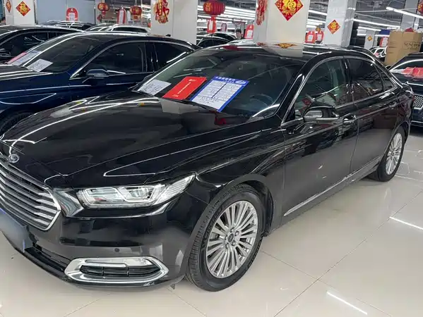 Ford Taurus 2016