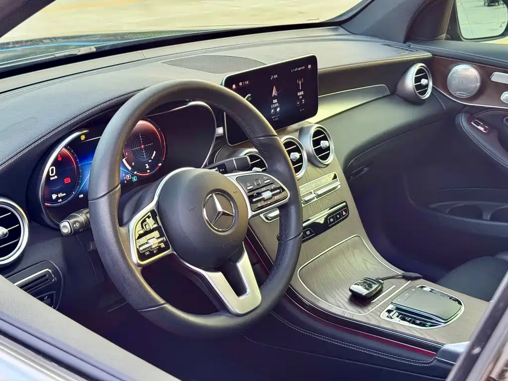 Mercedes-Benz GLC 2020 — фото 11