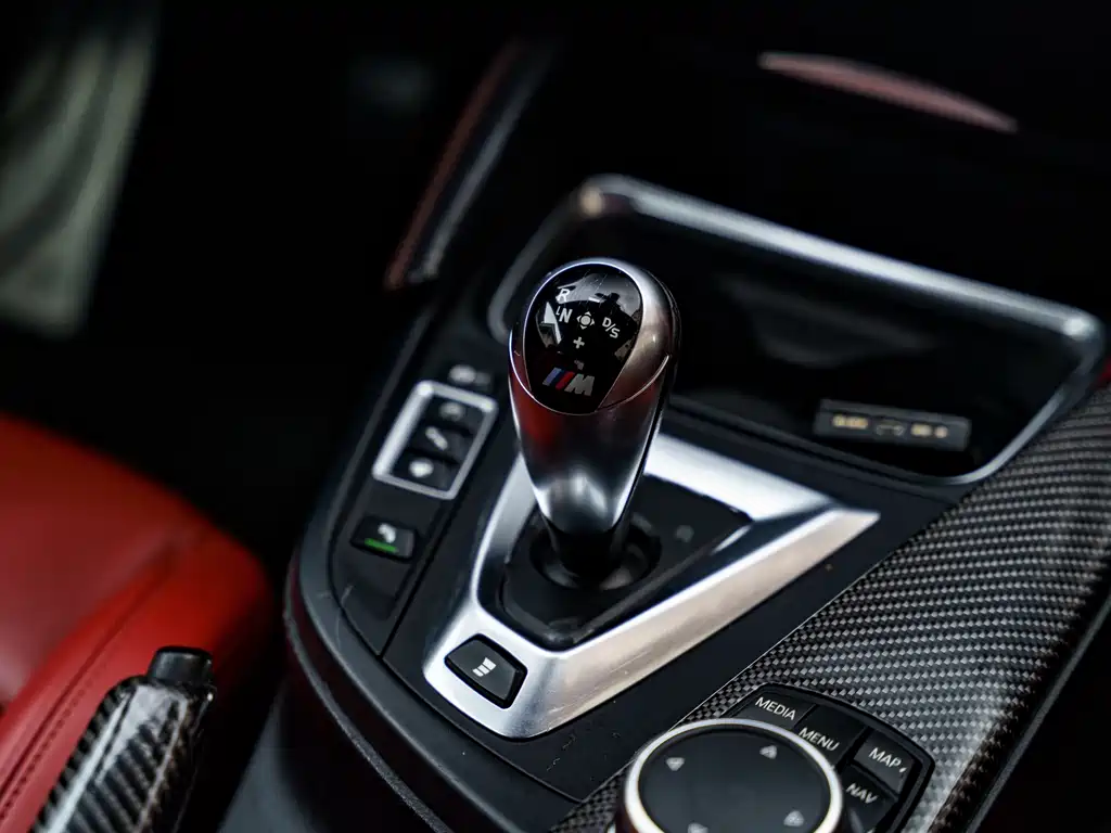 BMW M4 2016 — фото 13