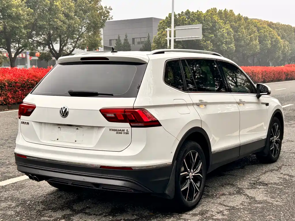 Volkswagen Tiguan L 2021 — фото 7