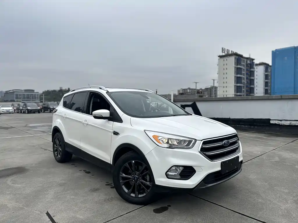 Ford Kuga 2021 — фото 10