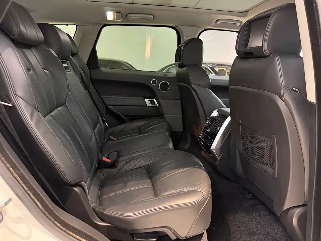Land Rover Range Rover Sport 2015 — фото 19