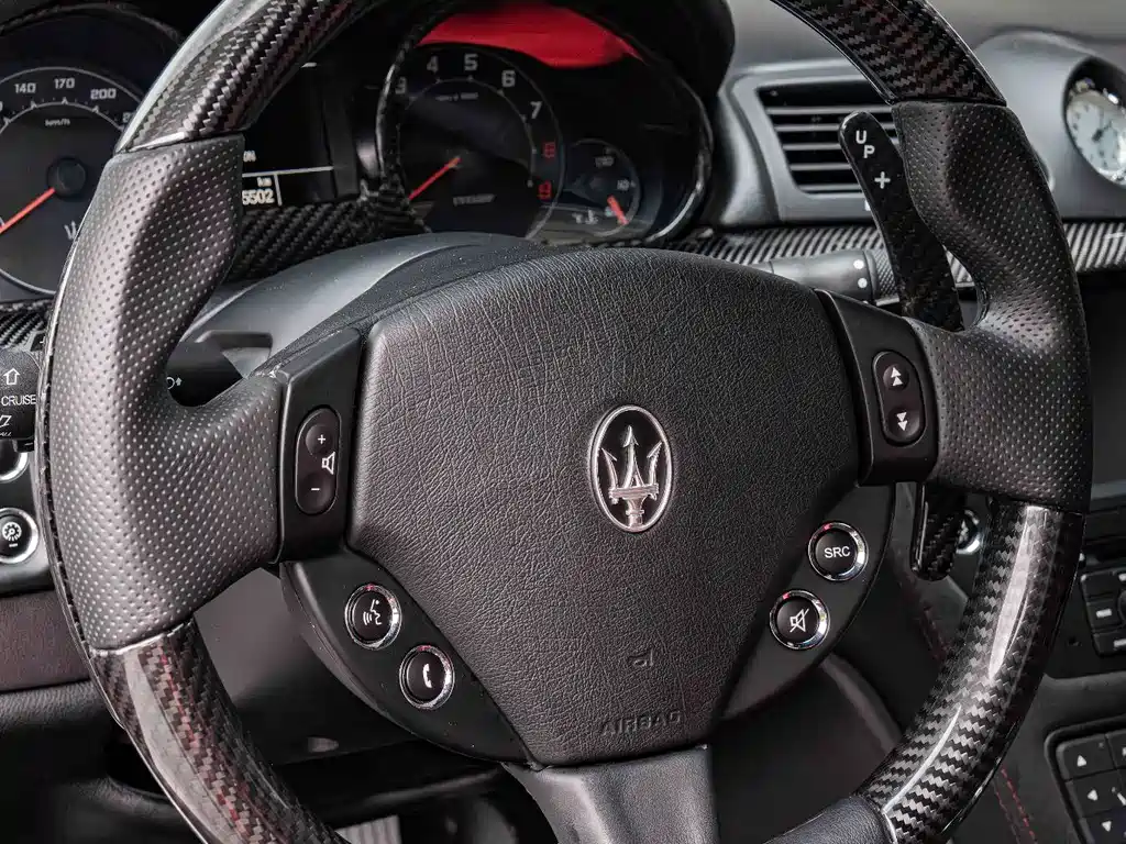 Maserati Granturismo 2013 — фото 13